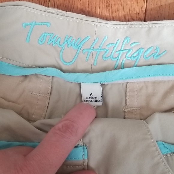 Tommy Hilfiger shorts - like new - Picture 4 of 4